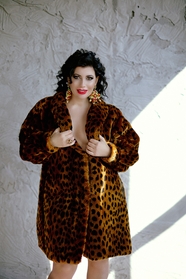 欧美时尚豹纹皮草大衣美女人体摄影图片