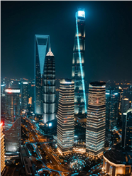 繁华高楼大厦城市建筑夜景图片