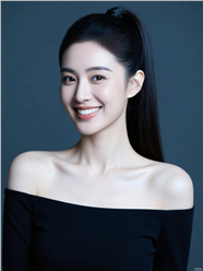 黑色高马尾长发美女性感香肩摄影图片